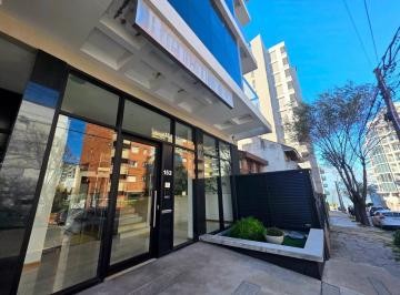Departamento · 80m² · 3 Ambientes · 1 Cochera · Venta Departamento 3 Ambientes Al Frente con Cochera, Playa Grande