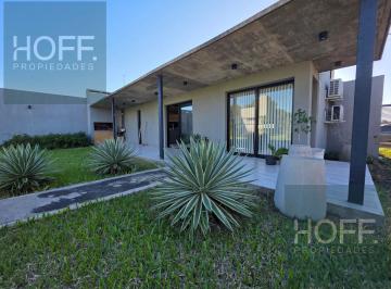 Casa · 78m² · 3 Ambientes · 1 Cochera · Casa en Venta en Puerto Tirol en Barrio Altos Verdes