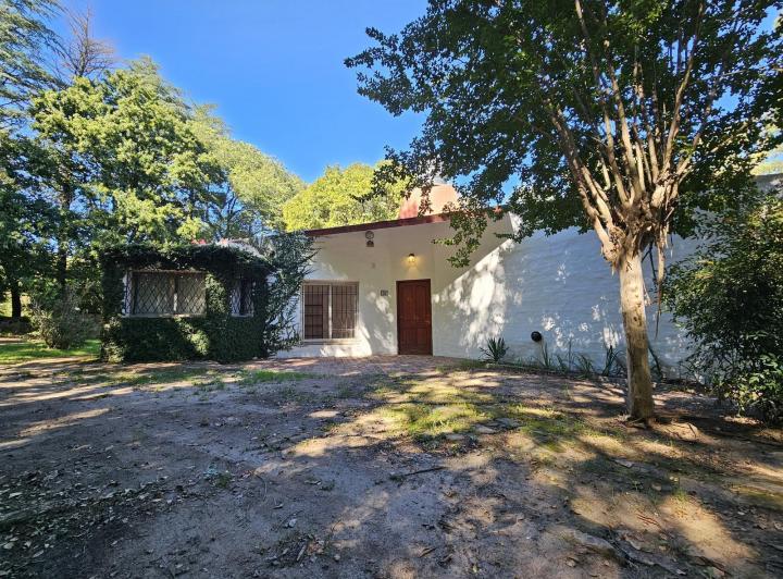 Casa · 200m² · 7 Ambientes · 1 Cochera