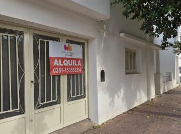 Casa de 4 ambientes, Córdoba · Alquilo Casa de 2 Dorm con Garaje en B° Maipu