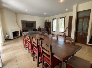 Casa de 5 ambientes, Chacras de Coria · Espectacular Propiedad Barrio Cordon del Plata