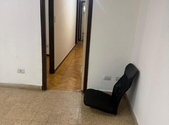 Alquiler de Departamento 4ambientes en Piso 7 con Balcón en Zona Parque Patricios Matheu Al 1700