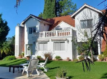 Casa · 185m² · 6 Ambientes · Apto Credito! Casa en Country Club Privado Loma Verde - Escobar