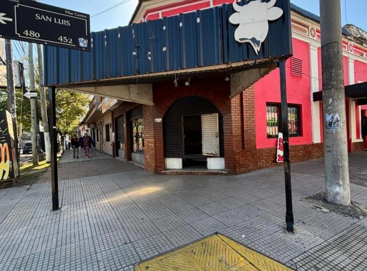 Local comercial · 150m² · 3 Ambientes