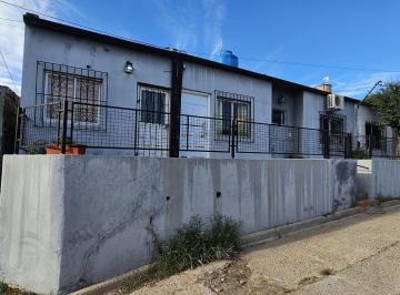 Casa · 95m² · 5 Ambientes · Venta | Casa de 3 Dorm. con Quincho - Barrio San Cayetano – Victoria, Entre Ríos