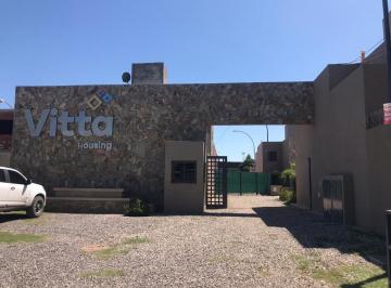 Casa · 110m² · 5 Ambientes · 1 Cochera · Vendo Duplex en Vitta Housing Zona Norte 3 Dorm.