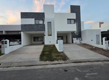 Casa de 3 ambientes, Córdoba · Docta - Espectacular Dúplex! 3 Dorm, 3 Baños, Cochera, Terraza