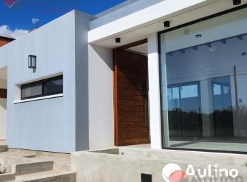 Casa · 90m² · 3 Ambientes · 1 Cochera · Casa en Venta en Barranca Colorada, Villa de Merlo, San Luis