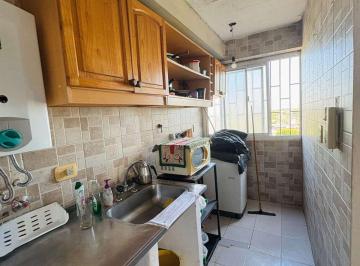 Departamento · 44m² · 3 Ambientes · 1 Cochera · Depto 2 Dorm. en Venta, Tiro Suizo Rosario