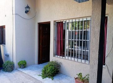 Casa · 124m² · 4 Ambientes · Casa 4 Ambientes Venta Tristan Suarez con Depto