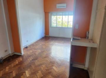 Departamento de 1 ambiente, Balvanera · Departamento Monoambiente Divisible Al Frente - Muy Luminoso