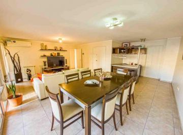 Departamento · 153m² · 8 Ambientes · 1 Cochera · Venta Depto Piso C Cochera. B° Nva Cba Apto Credit