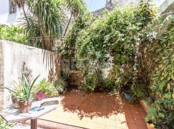 Departamento · 47m² · 2 Ambientes · Venta Depto Flores 2 Amb a Refac C/patio Parrilla
