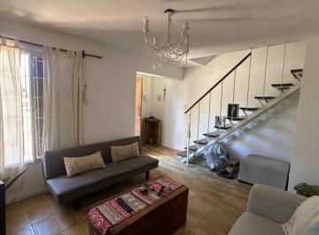 PH · 63m² · 3 Ambientes · Venta PH 3 Amb en Barrio Luz y Fuerza, Moron