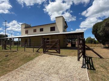 PH · 99m² · 6 Ambientes · 2 Cocheras · Venta PH de 6 Ambientes en Mar del Sud con Parque