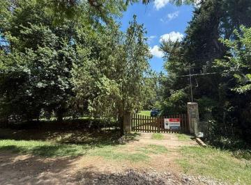 Casa · 167m² · 3 Ambientes · Casa Venta en Oliveros con Amplio Parque y Pileta