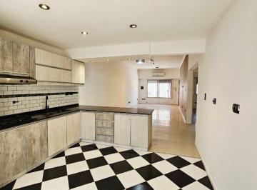 Casa · 130m² · 3 Ambientes · 1 Cochera · Venta Casa en Don Torcuato - Acepta Permuta