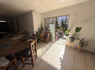Casa · 200m² · 8 Ambientes · 2 Cocheras · Venta Casa Barrio Constituyentes, Cochera y Patio