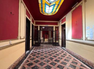 Casa · 334m² · 6 Ambientes · 2 Cocheras · Casas en Venta La Plata