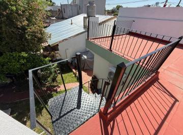 Casa · 80m² · 4 Ambientes · Venta Casa 4 Amb. Ramos Mejía con Jardín y Terraza