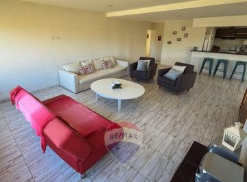 Casa · 150m² · 4 Ambientes · Venta Casa Costa Esmeralda con Piscina