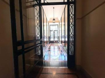 Departamento · 65m² · 3 Ambientes · Venta Depto 3 Amb Patio a Remodelar San Cristobal