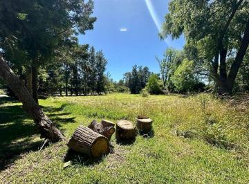 Terreno · 1080m² · Lote en Venta en El Barrio Cube con Bajada Propia