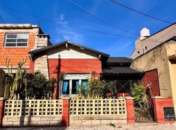Casa · 180m² · 3 Ambientes · 1 Cochera · Venta Casa 3 Ambientes con Cochera