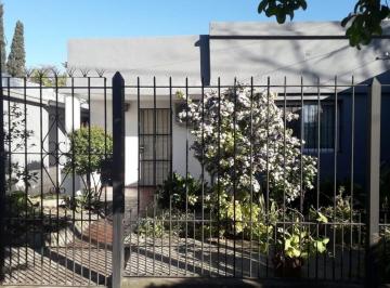 Casa · 144m² · 3 Ambientes · 1 Cochera · Venta Casa, Escobar, 3 Ambientes, Apto Credito