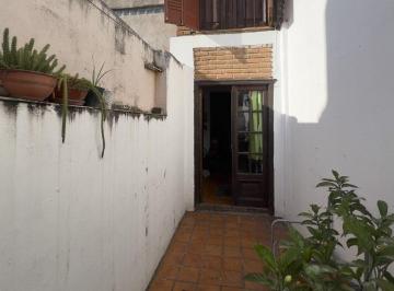 PH · 120m² · 6 Ambientes · Venta Casa La Florida 4 Dorm.