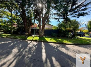 Casa · 169m² · 5 Ambientes · Casa en Alquiler - 3 Dorm. 3 Baños - Mar del Plata