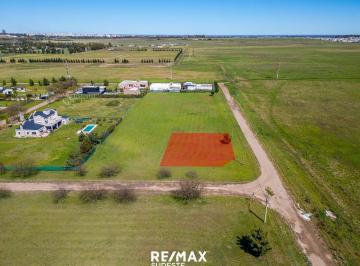 Terreno · 609m² · En Venta Lote con Proyecto en Las Calandrias