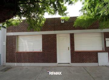 Casa · 154m² · 7 Ambientes · 1 Cochera · Venta 3 Casas en Block