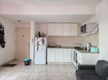 Departamento de 2 ambientes, Villa Crespo · Venta Departamento 2 Ambientes Villa Crespo Amplio Luminoso Balcón con Vista Abierta