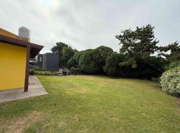 Casa · 59m² · 3 Ambientes · Casa 3 Ambientes con Gran Parque