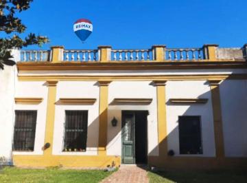Casa · 190m² · 4 Ambientes · 2 Cocheras · Venta Casa 4 Ambientes, Quincho y Parque Las Heras