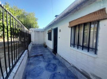 Casa · 180m² · 4 Ambientes · 1 Cochera · Casa en Godoy Cruz Mendoza