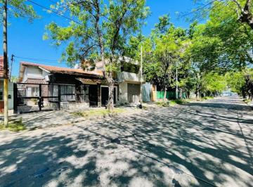 Casa · 165m² · 3 Ambientes · 2 Cocheras · Casa en Venta Monte Grande con Crédito Financiada