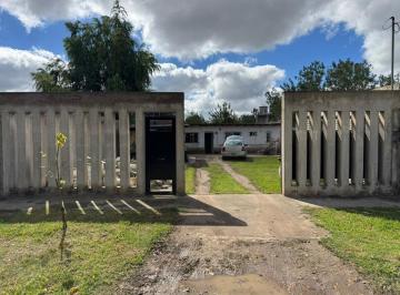 Casa · 130m² · 4 Ambientes · Casa en Venta en Barrio Aeropuerto La Plata
