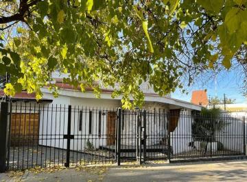 Casa · 455m² · 7 Ambientes · 4 Cocheras · Venta Hermosa Casa en Quinta Seccion de Categoria