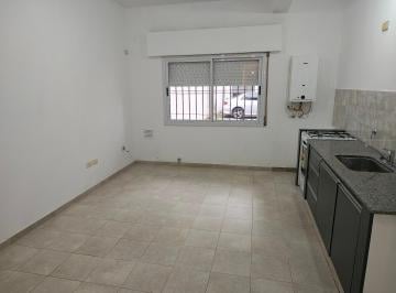 Departamento · 60m² · 3 Ambientes · 1 Cochera · Departamento en Alquiler (Pb) Av 13 Entre 69 y 70