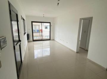 Departamento · 47m² · 2 Ambientes · 1 Cochera · Departamento de un Dormitorio con Cochera en Juan B Justo 668