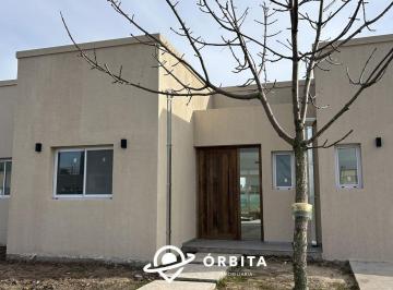Casa · 147m² · 4 Ambientes · 2 Cocheras · Casa en Venta en Barrio San Pablo, Pilar