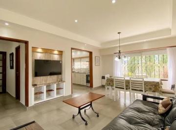 Casa · 105m² · 4 Ambientes · 1 Cochera · Casa 4 Ambientes y Terreno en Punta Mogotes