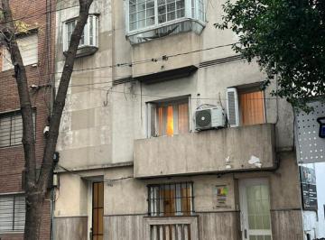 Oficina comercial de 6 ambientes, Rosario · Pte. Roca 1438 - Apto Uso Oficinas / Departamento Planta Baja Frente