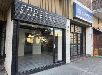 Local comercial · 15m² · 2 Ambientes · Local Comercial Sobre Av Francia