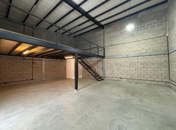 Depósito · 145m² · Deposito en Venta en Pozo 145 m²