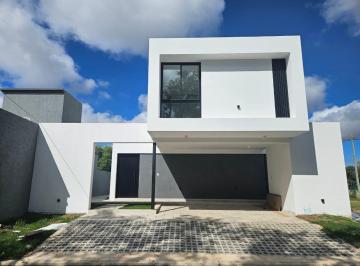 Casa · 200m² · 10 Ambientes · 2 Cocheras · Hermosa Casa en Alquiler 3d - Mansos del Sur