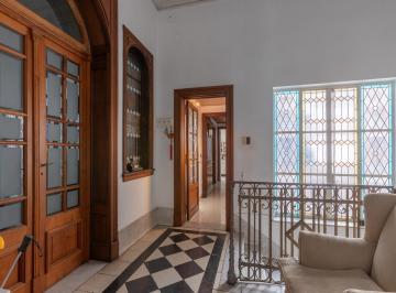 PH · 251m² · 10 Ambientes · En Venta - PH de 4 Dorm. Apto Profesional - Pichincha