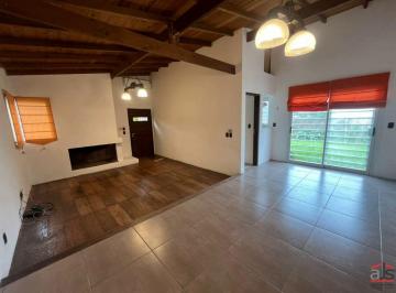 Casa de 3 ambientes, Mar del Plata · Casa de 3 Ambientes con Parque, Parrilla y Losa Radiante – Alquiler 24 Meses